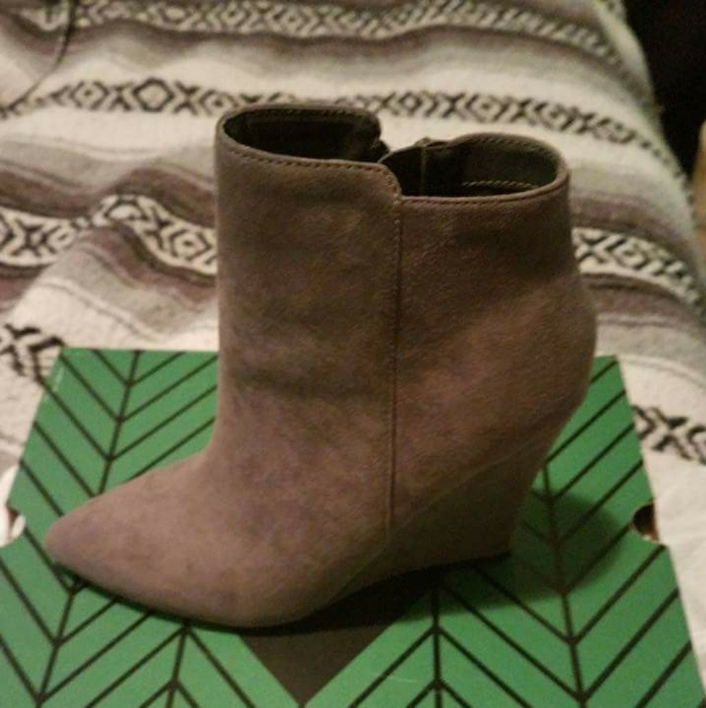 Ankle boots